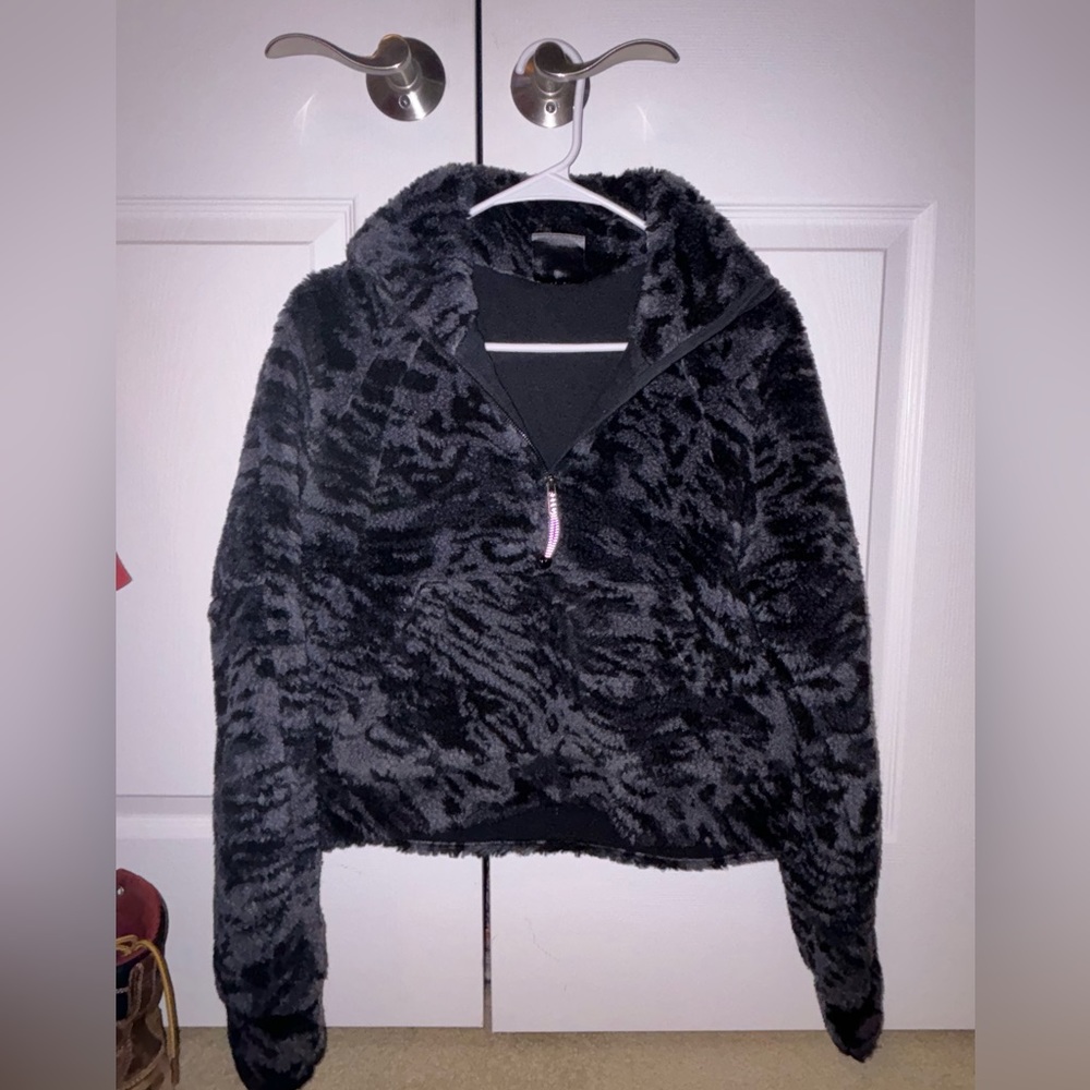 Lululemon Scuba oversized Fleece funnel neck! 🖤